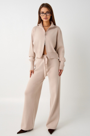 ef60cad9-ba08-439f-a10a-eeed2d4beaf7